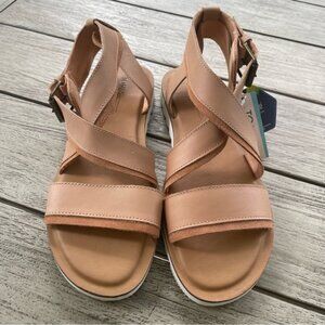 Toms Sidney Tread Leather Womens Tan Sandals Size 10 NWT